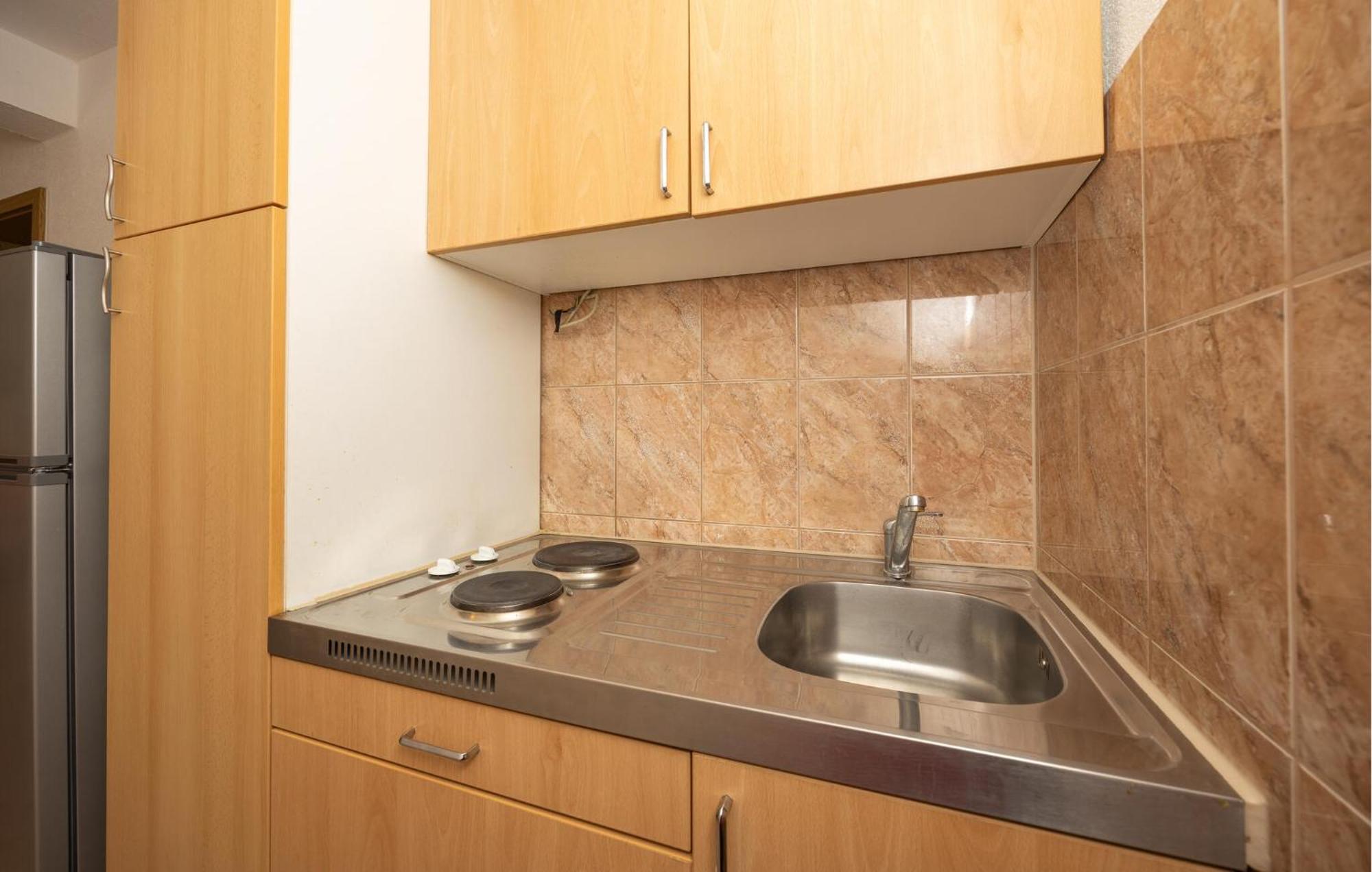 1 Bedroom Awesome Apartment In Lokva Rogoznica Zewnętrze zdjęcie